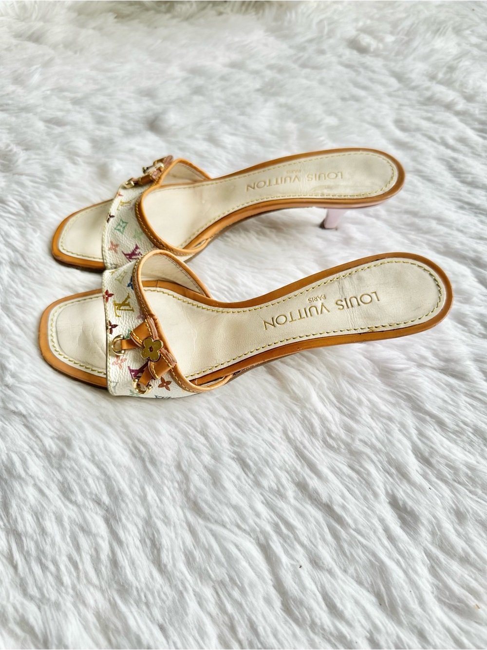 Vintage Louis Vuitton Monogram Kitten Heels - Picture 6 of 8